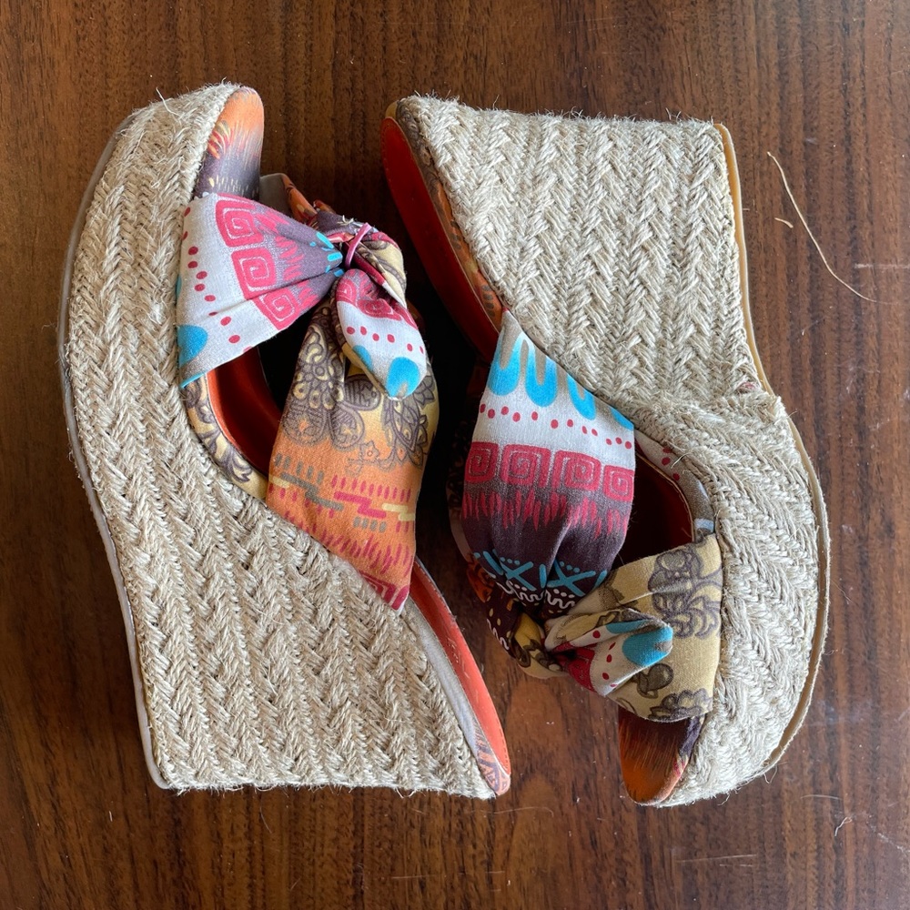 Mia Platform Sandals